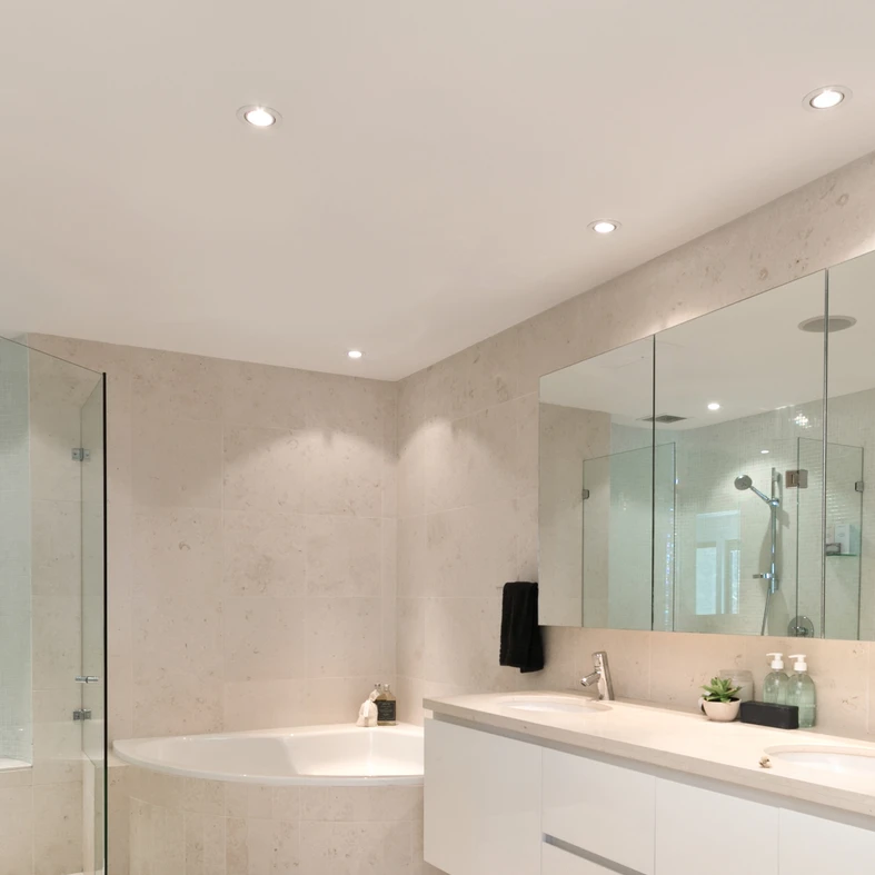 Podhľadové svietidlo IP 44 biele CHIPA DL