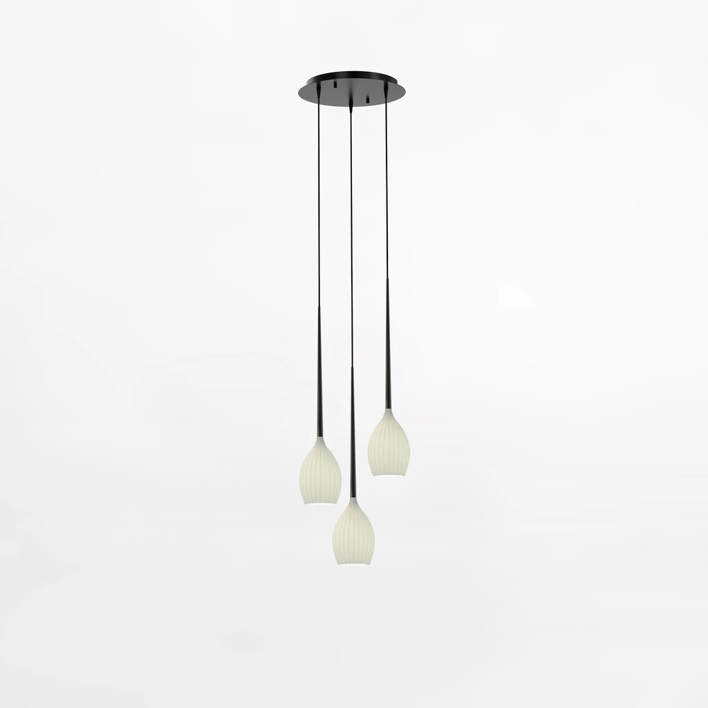 FIORE posiada oprawę przeznaczoną dla 3 żarówek typu E14 o mocy 40W.