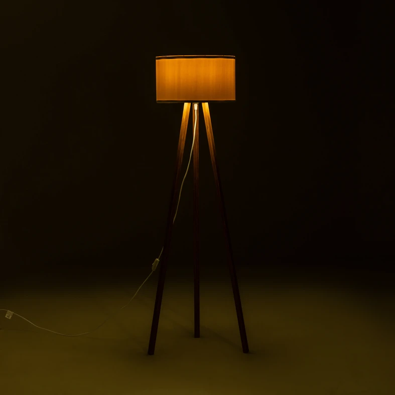 Stojacia lampa PIKO trojnohá bambusová krémová