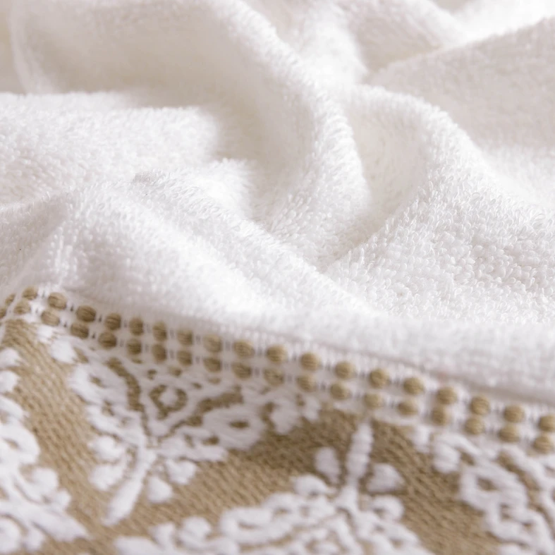 Bavlnený uterák bielo-béžový AGADIR 70x140 cm