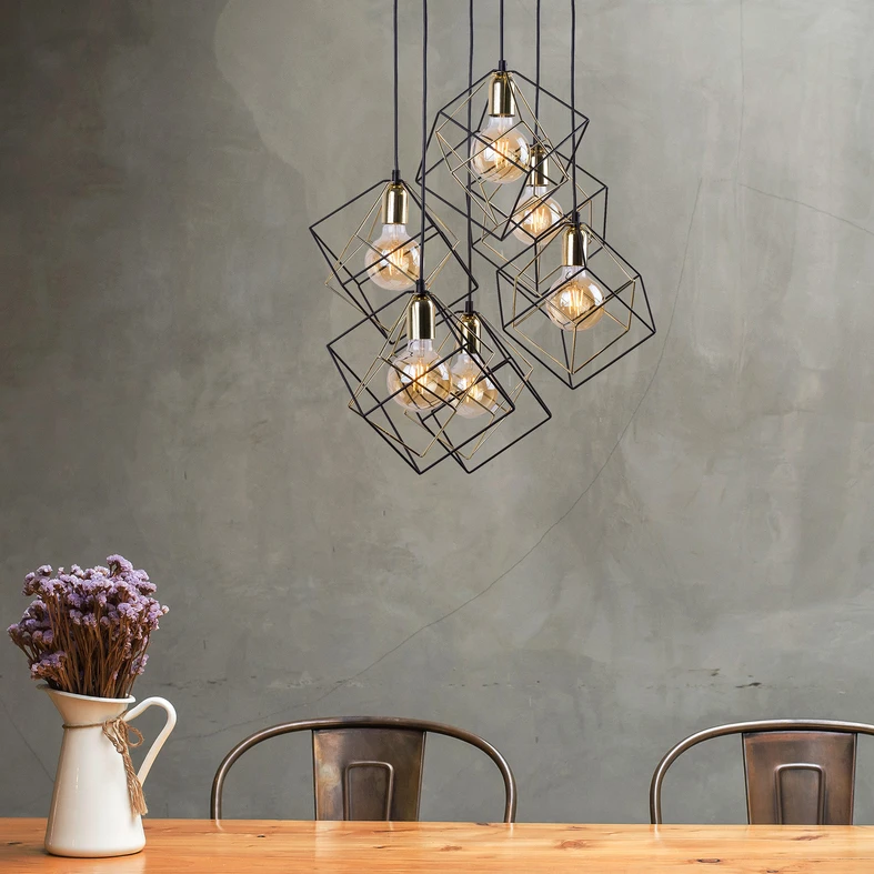 Udekoruj wnętrze domu lampami ALAMBRE. Znajdziesz w niej modele sufitowe z oprawą dla jednej oraz wielu żarówek