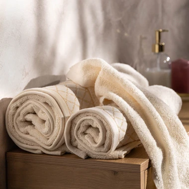 Bavlnený uterák krémový LAYLA 50x90 cm