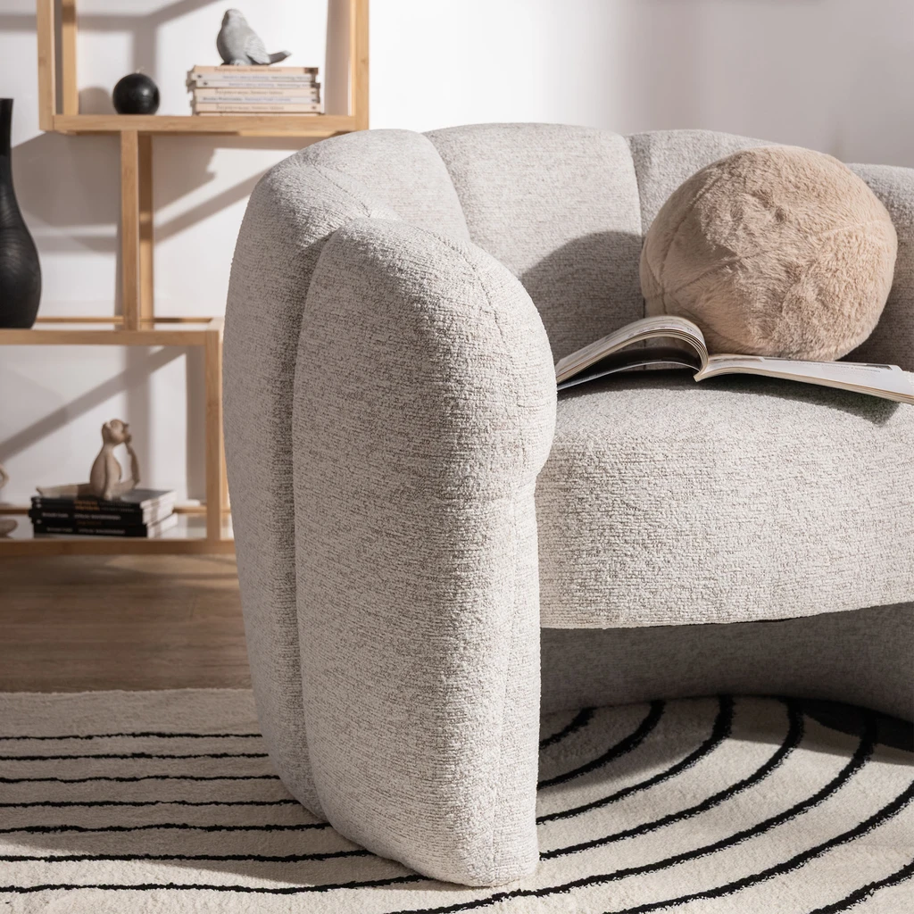 Béžový dekoratívny vankúš guľa GLOBE 27 cm