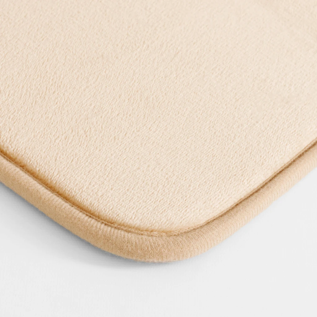 Beżowy dywanik łazienkowy