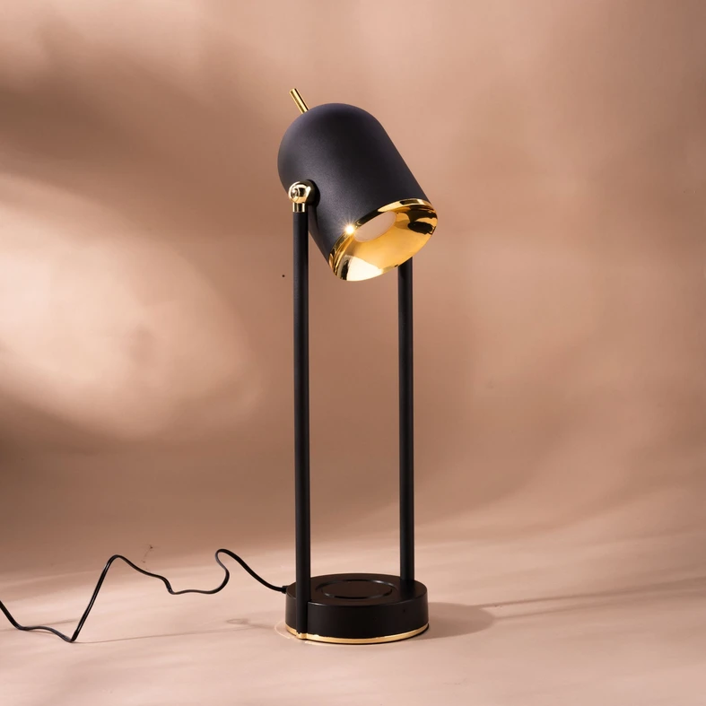 Stolná lampa LED F4