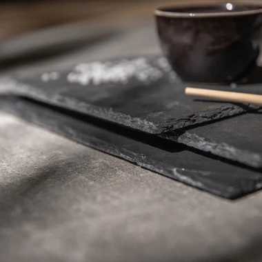 Bridlicový podnos na servírovanie občerstvenia 30x15 cm