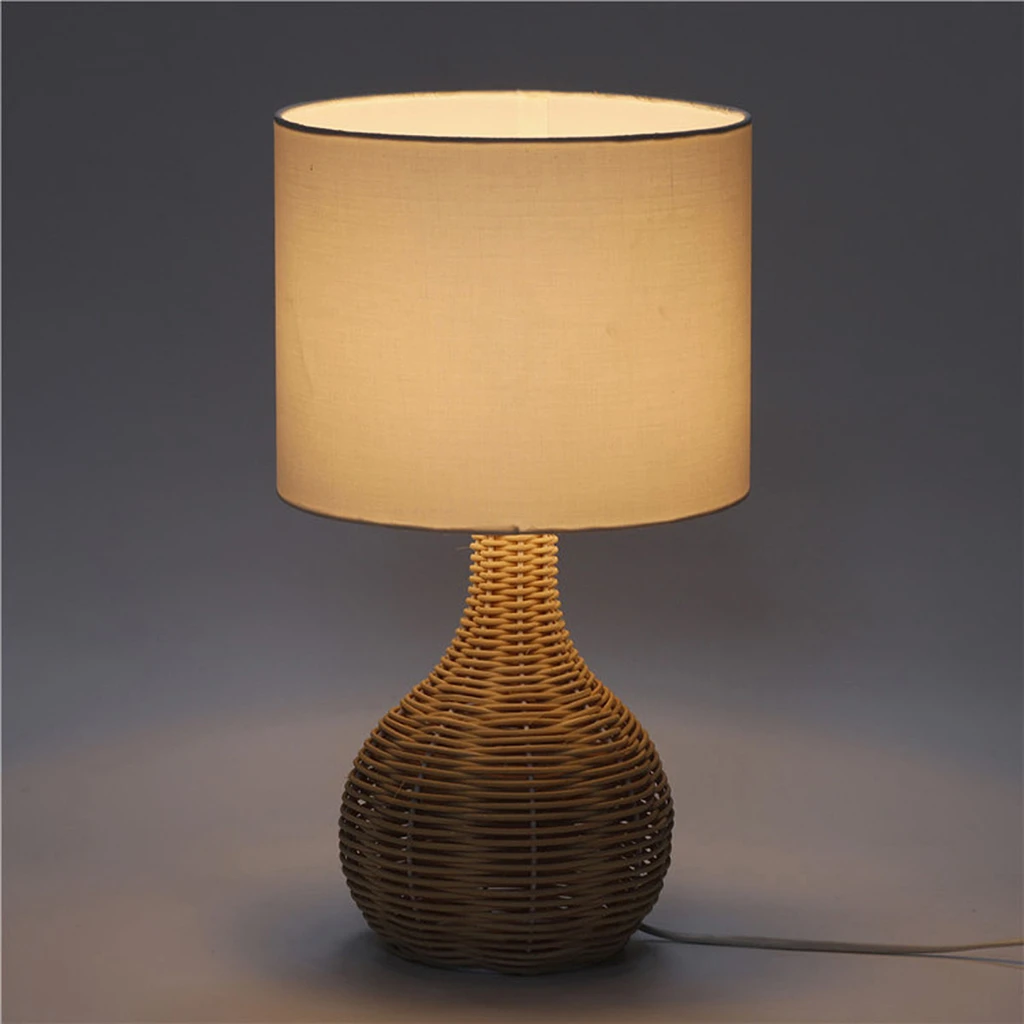 Ratanová stolná lampa BALI