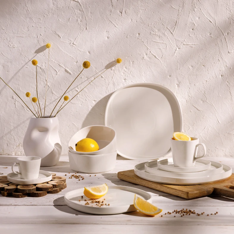 Jedálenský tanier CARRE 25 cm