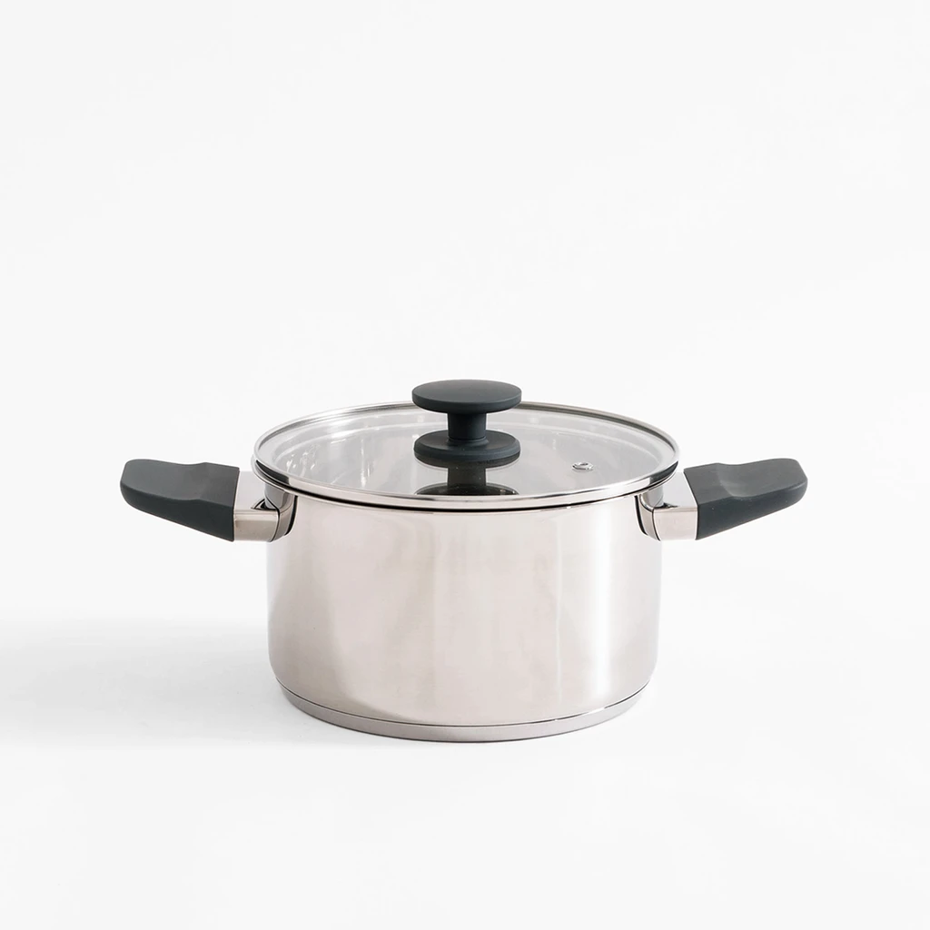 Srebrny garnek na indukcję