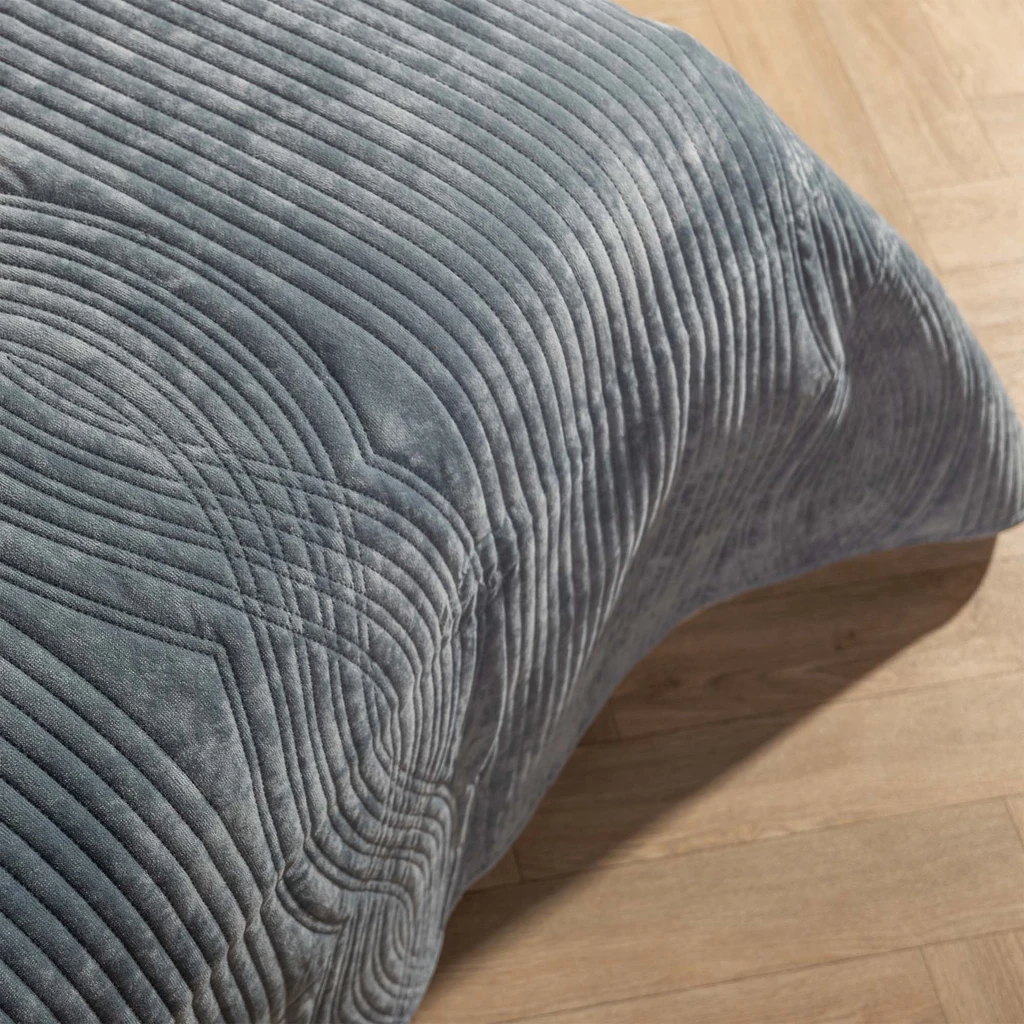 Prehoz na posteľ svetlomodrý SILKY 180x200 cm