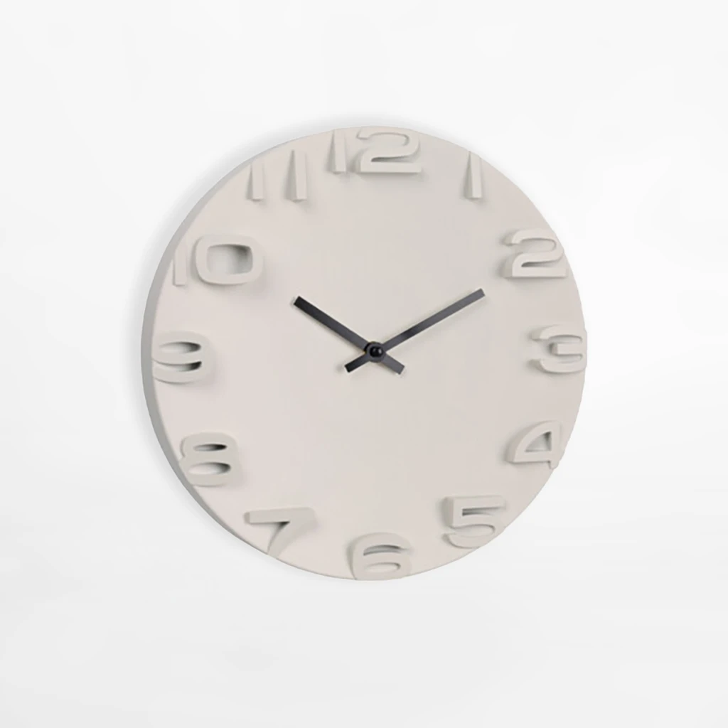 Beżowy zegar na ścianę