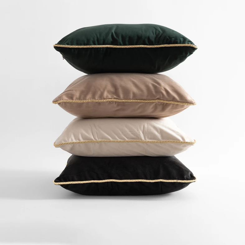 Velúrová obliečka na vankúš čierna LILLE 60x60 cm