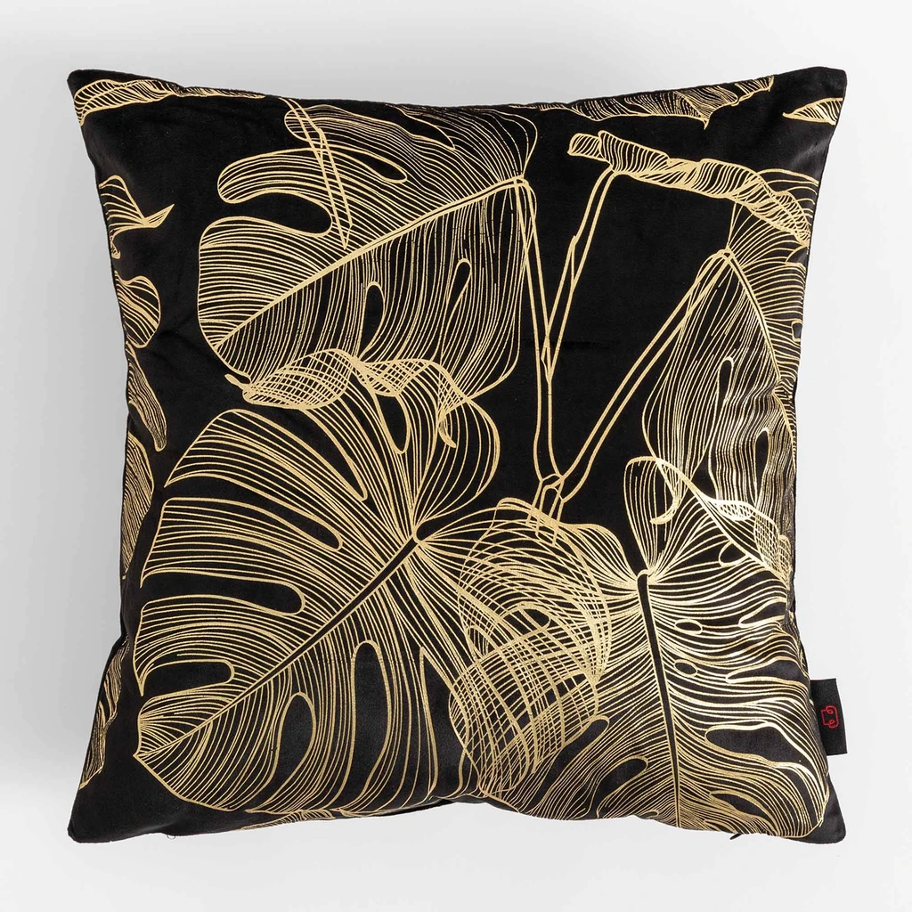 Czarna welurowa poszewka ze złotym wzorem monstery