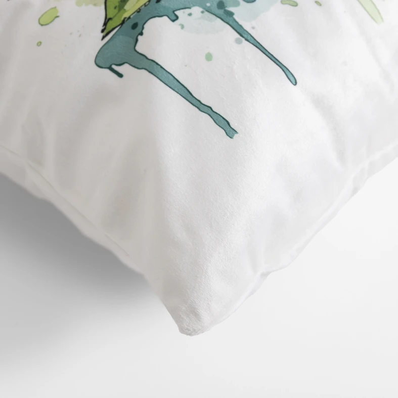 Welurowa biała poszewka w motyla